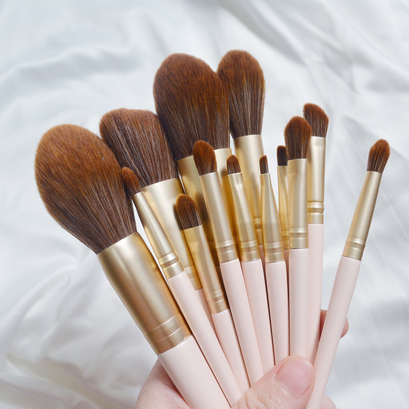 Super soft hair makeup brush