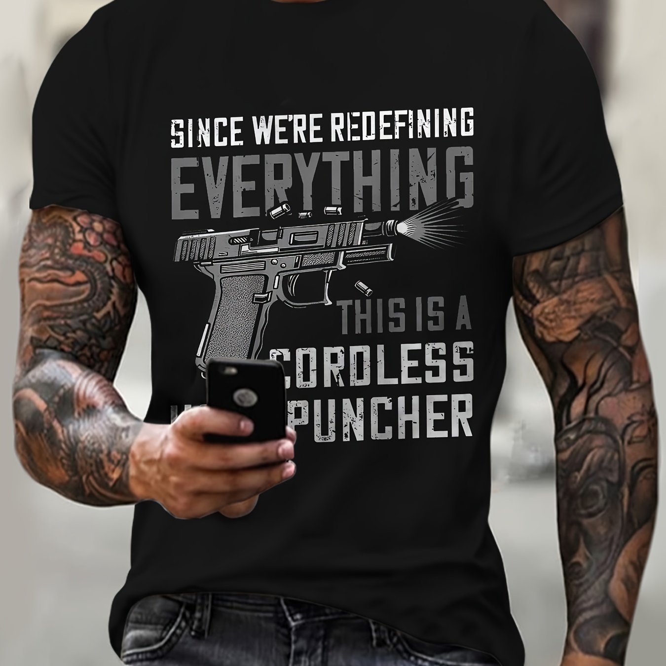 Large Men's Gun And Letter Graphic Printed T-shirt Suitable For Summer, Cool And Stylish Short Sleeved T-shirt Suitable For Tall And Tall Men