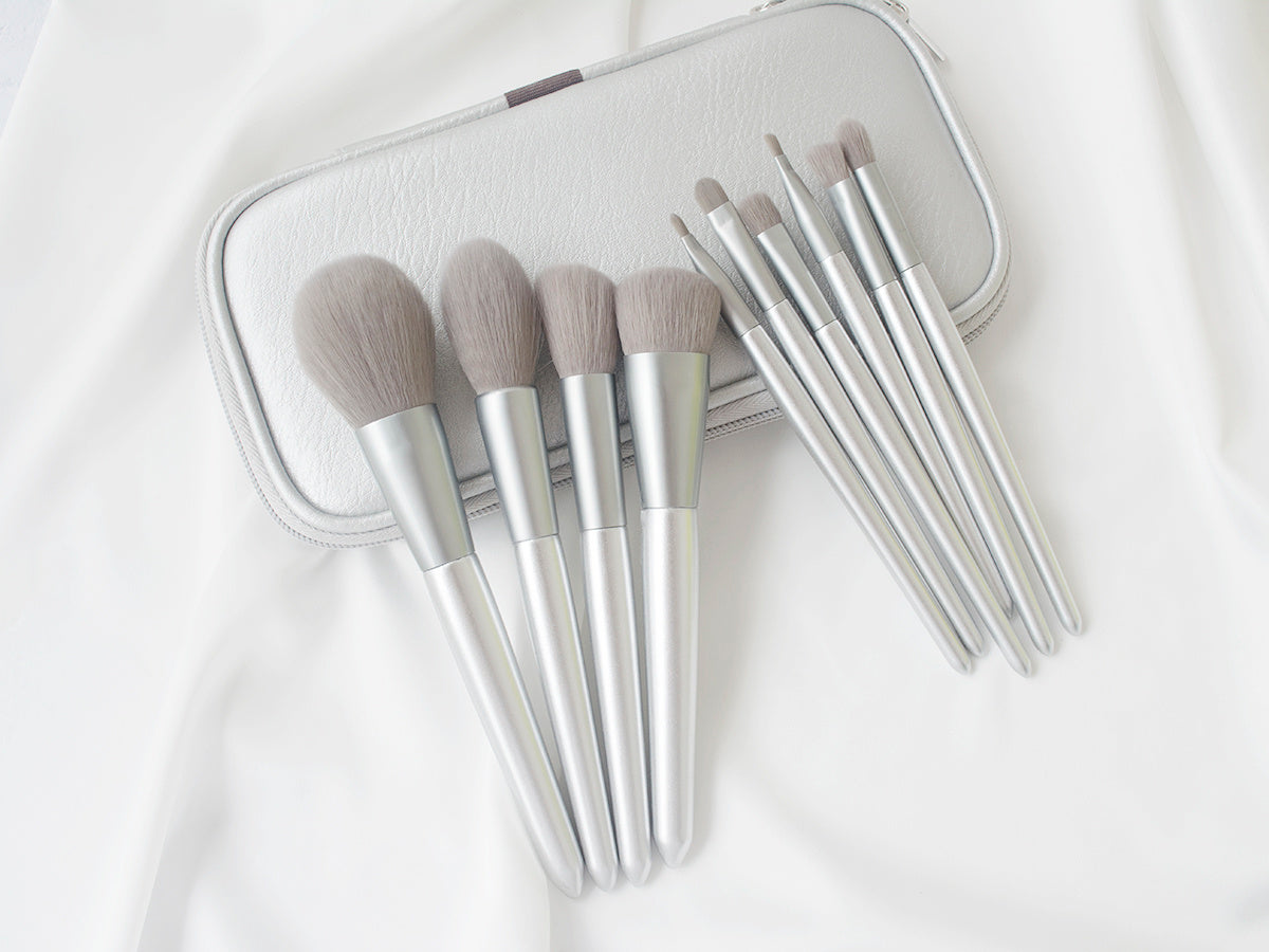 Super soft hair makeup brush